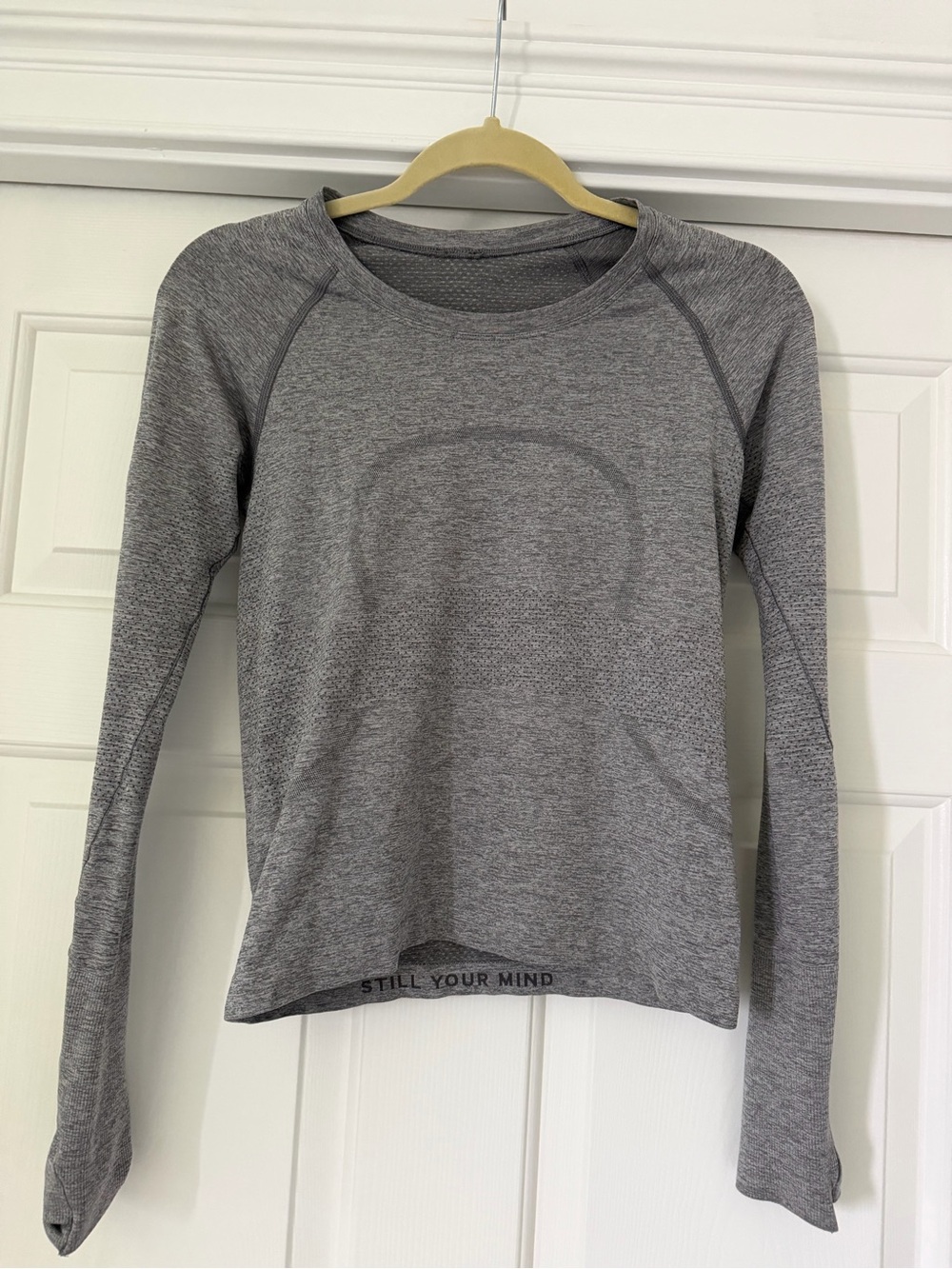 lululemon Swiftly Tech Long-Sleeve Shirt 2.0 Waist Length Grey Size 6
